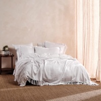 brendawhitebedcover